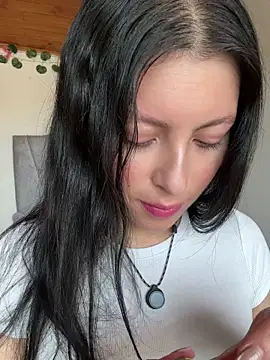Mia salinass online show from July 17, 2026, 5:51 pm