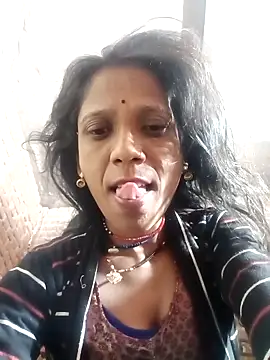 Snapshot of Xx_pooja chatting on November 28, 2025, 7:38 pm Xx pooja online show from November 28, 2025, 7:38 pm