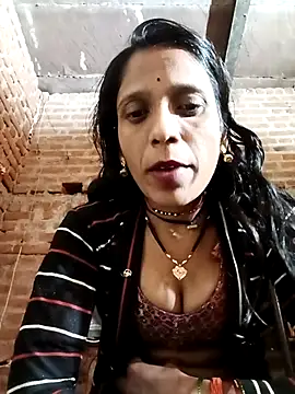 Snapshot of Xx_pooja chatting on December 1, 2025, 2:11 pm Xx pooja online show from December 1, 2025, 2:11 pm