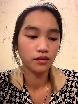 Snapshot of -Lie-06 chatting on October 1, 2025, 2:01 pm -Lie-06 online show from October 1, 2025, 2:01 pm