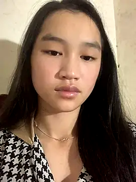 Snapshot of -Lie-06 chatting on October 2, 2025, 4:41 am -Lie-06 online show from October 2, 2025, 4:41 am