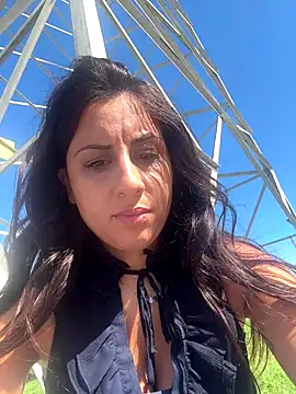 BabyLeopard online show from September 25, 2025, 10:30 am