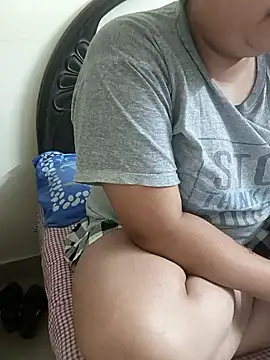 payal 261072  online show from October 14, 2025, 11:05 pm