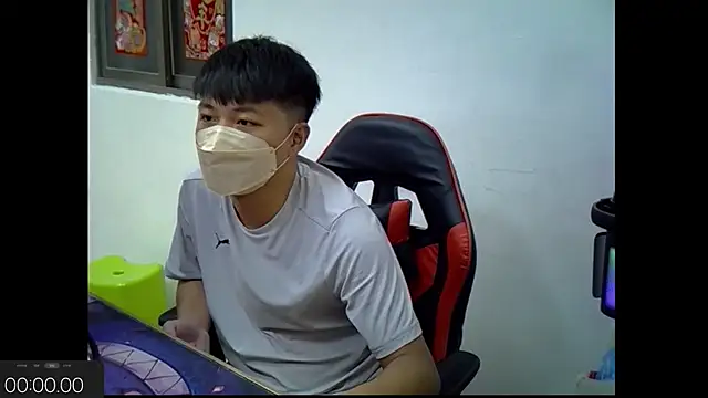 zhu000000 online show from October 20, 2025, 1:39 am