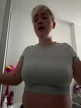 Snapshot of Rozendefotz chatting on October 2, 2025, 7:04 am Rozendefotz online show from October 2, 2025, 7:04 am