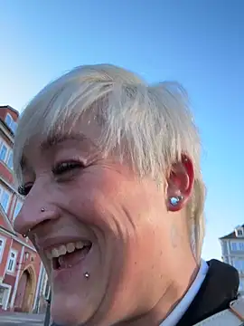 Rozendefotz online show from April 7, 2026, 6:14 am