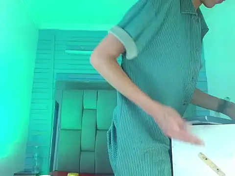 Valentin Gray online show from November 10, 2025, 1:32 pm