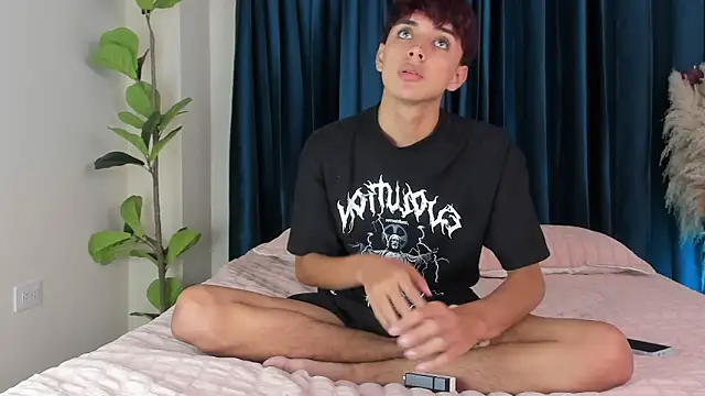 Snapshot of Jack_Noir chatting on September 30, 2025, 1:38 pm Jack Noir online show from September 30, 2025, 1:38 pm