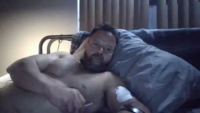 sampookie online show from April 15, 2026, 7:32 pm