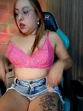 Snapshot of Tamara_valentine chatting on November 4, 2025, 4:39 pm Tamara valentine online show from November 4, 2025, 4:39 pm