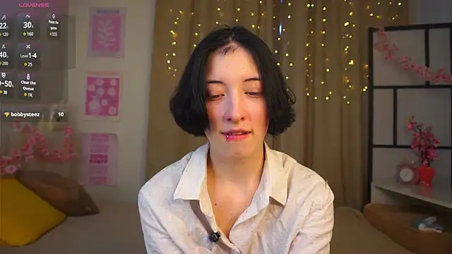 Snapshot of JuanaFriesz chatting on February 22, 2026, 9:19 am JuanaFriesz online show from February 22, 2026, 9:19 am