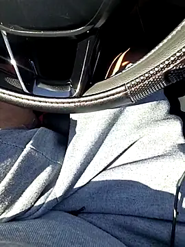 Meodkdkd online show from March 12, 2026, 9:32 pm