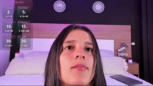 MiaTaylorSweet online show from October 1, 2025, 1:06 pm