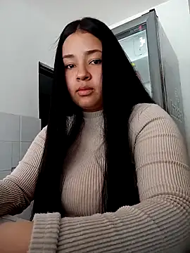 Emmy   online show from November 24, 2025, 3:34 pm