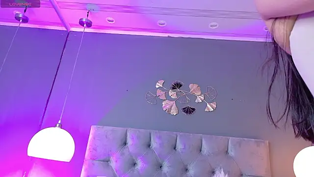 kendalFox  online show from February 19, 2026, 4:30 am