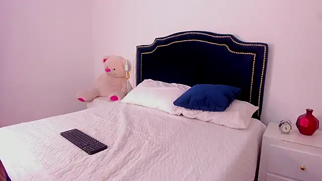 MariaSofiaGomez online show from November 11, 2025, 10:54 pm