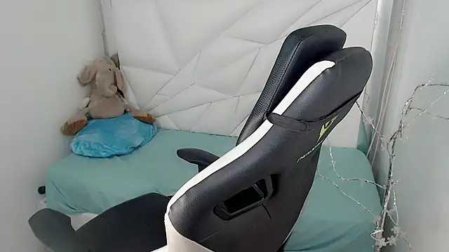 Austin col  online show from November 6, 2025, 1:12 pm