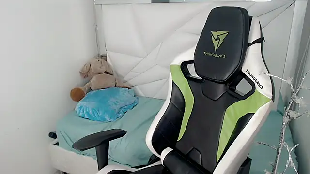 Austin col  online show from November 7, 2025, 12:27 pm