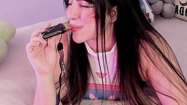 Camila Matinez  online show from September 26, 2025, 12:47 am