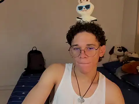 Tom Blues online show from October 24, 2025, 1:29 pm