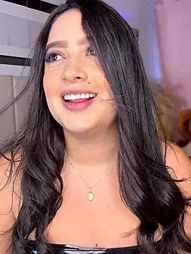 Snapshot of Emiily_Moore1 chatting on November 15, 2025, 1:14 am Emiily Moore1 online show from November 15, 2025, 1:14 am