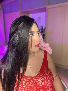 Emiily Moore1 online show from July 15, 2026, 11:43 pm