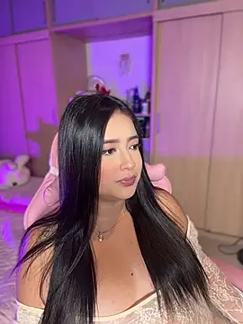 Emiily Moore1 online show from July 17, 2026, 11:31 pm