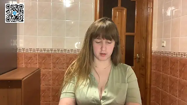 MaroonMoon  online show from November 14, 2025, 8:40 pm