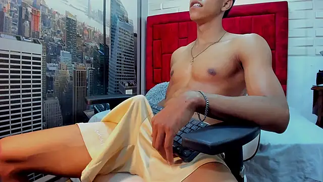 BruceSmiith online show from October 23, 2025, 7:45 pm