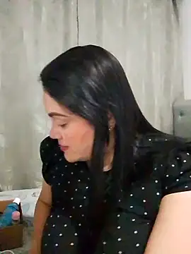 tiffany Johnson1 online show from October 9, 2025, 2:31 am