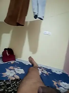 bobby3374 online show from October 3, 2025, 3:20 pm