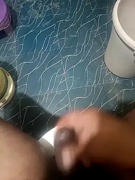 bobby3374 online show from October 28, 2025, 1:03 pm