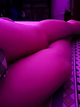 Night nice12 online show from September 25, 2025, 5:05 pm