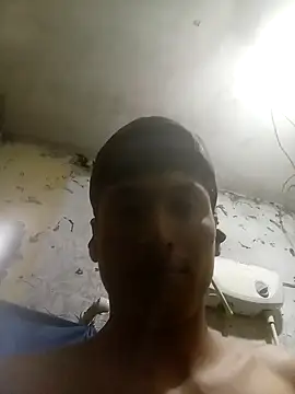 Snapshot of Bebicho14 chatting on November 8, 2025, 6:35 am Bebicho14 online show from November 8, 2025, 6:35 am