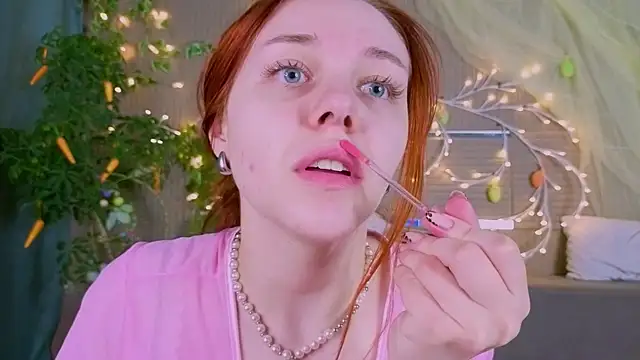 PollyVinice online show from April 10, 2026, 4:55 pm