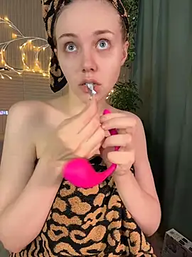 PollyVinice online show from July 1, 2026, 6:51 pm