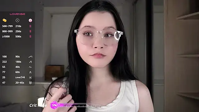 DelphaDivenere online show from October 25, 2025, 6:57 pm