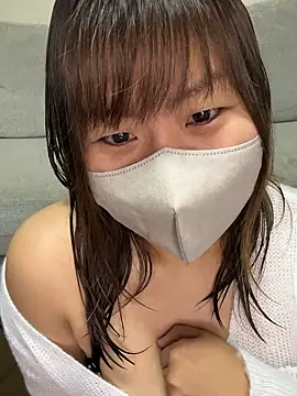 xxx yuna xxx online show from November 8, 2025, 9:02 pm