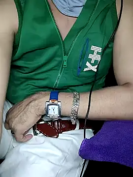 chocolate alone online show from September 30, 2025, 6:24 pm