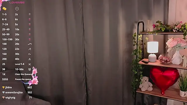 AnnieKim  online show from March 26, 2026, 3:39 pm