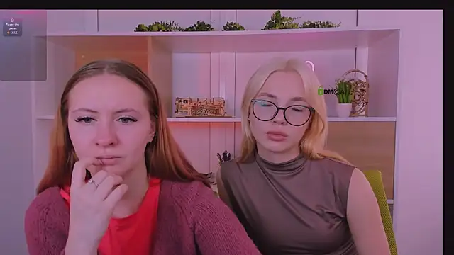 mila glow1 online show from October 16, 2025, 9:10 am