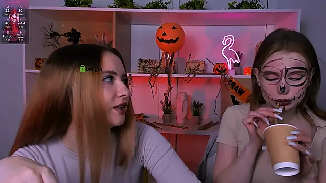 mila glow1 online show from October 29, 2025, 8:32 pm