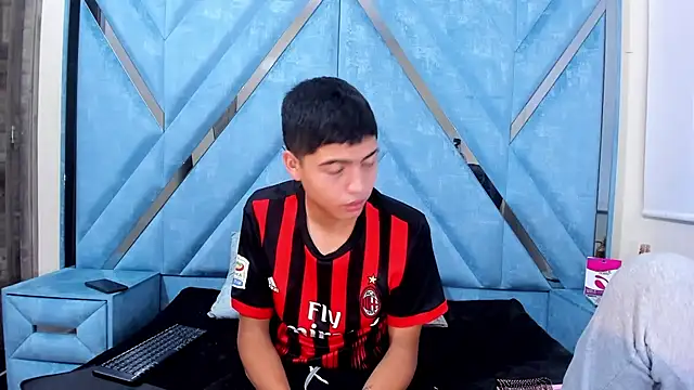 ClioandDemeteer online show from October 7, 2025, 3:36 am