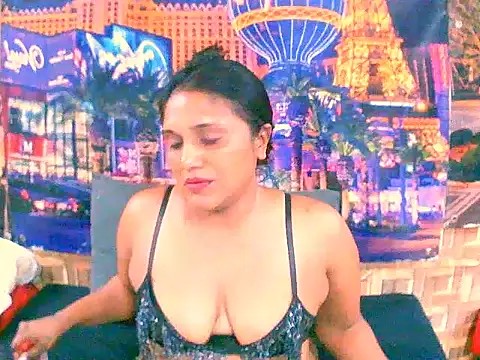 IndianSexyLady4u online show from October 7, 2025, 6:27 pm