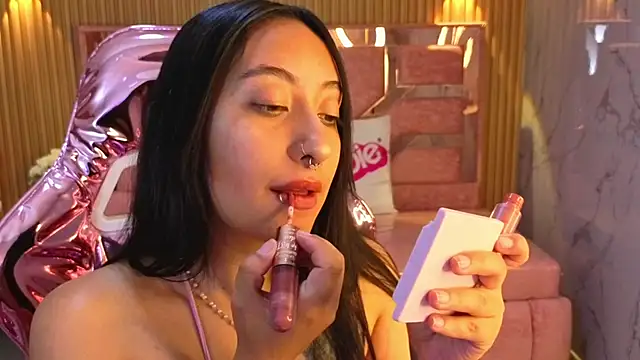 m eris s online show from September 24, 2025, 1:14 pm