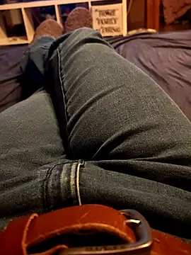 Horny mummy online show from November 26, 2025, 3:46 pm