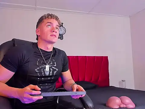 paull george online show from October 4, 2025, 5:33 pm