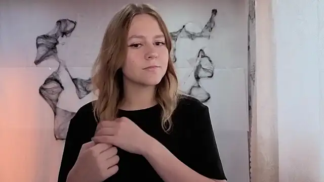 Snapshot of ShyMistery chatting on November 3, 2025, 11:44 am ShyMistery online show from November 3, 2025, 11:44 am