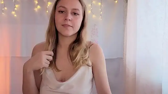 Snapshot of ShyMistery chatting on November 6, 2025, 8:59 am ShyMistery online show from November 6, 2025, 8:59 am