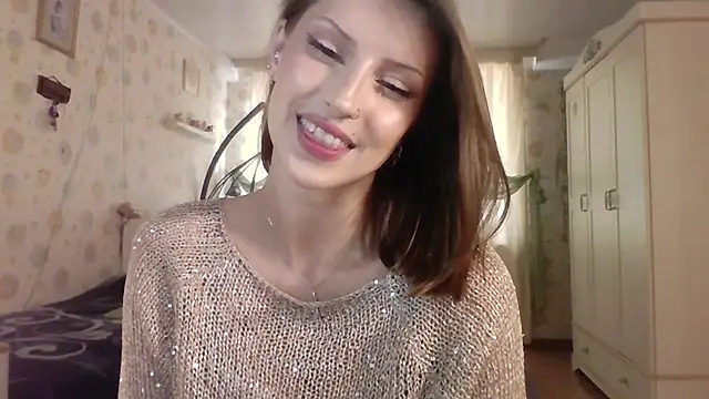 Snapshot of RuxaShade chatting on October 22, 2025, 11:10 am RuxaShade online show from October 22, 2025, 11:10 am